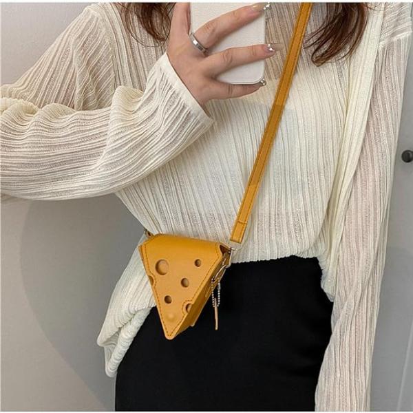 Cheddar Chic Cheese Bag