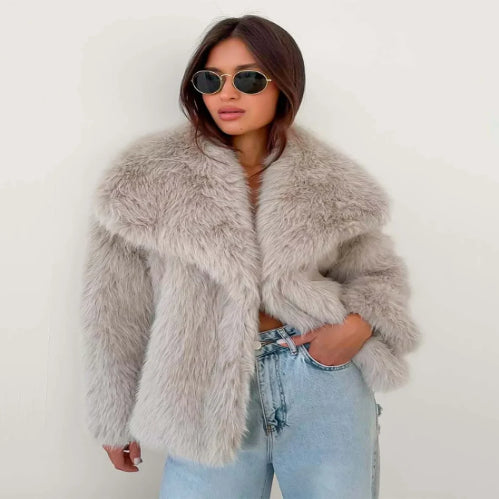 TRAF Luxury Faux Fur Coat