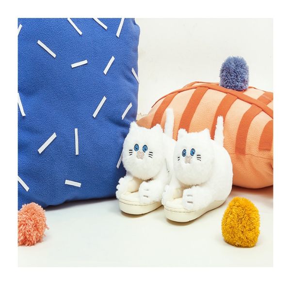 Cuddly Cat Winter Slippers