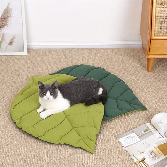 Ginko Leaf Shape Cat Bed