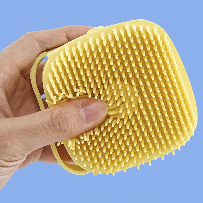 Dog Shampoo Dispenser Brush ( $8.66 ONLY)