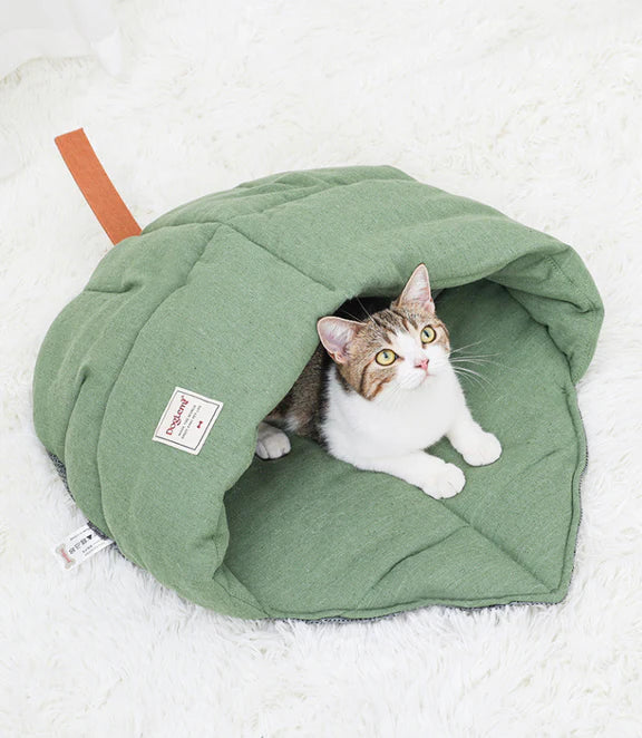 Cat Leaf Shape Cave Bed